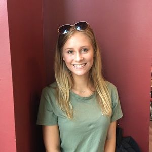 Meet your Posher, Gabrielle